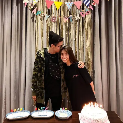 Chồng Con Gái Minh Nhựa Là Ai