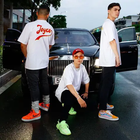 Chồng Con Gái Minh Nhựa Là Ai