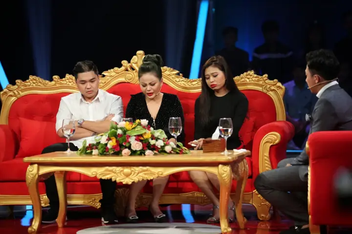 Sau Ánh Hào Quang: Ns Lê Giang Tố Bị Ns Duy Phương Đánh Đập