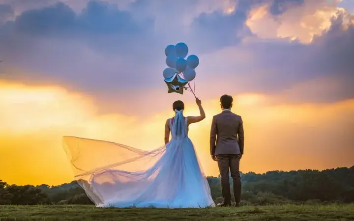 Tránh Gợi Lên Sự So Sánh Hoặc Áp Đặt Kỳ Vọng