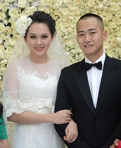 Chá»ng Äại Gia Cá»§a Siãªu Mẫu Phạm Ngá»c Thạch Giã U Äến Cỡ Nã O? - Áº¢nh 2. Chá»ng Äại Gia Cá»§a Siãªu Mẫu Phạm Ngá»c Thạch Giã U Äến Cỡ Nã O? - Áº¢nh 2.