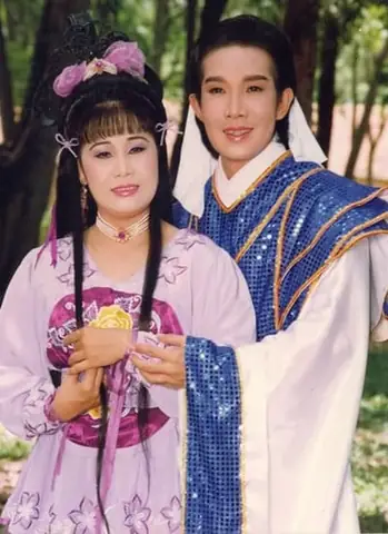 Dù Đã Vắng Bóng Khỏi Sân Khấu Cải Lương Và Định Cư Ở Mỹ Nhiều Năm Nhưng Tên Tuổi Của Cô Đào Tài Sắc Tài Linh Vẫn Mãi Trong Tim Người Hâm Mộ.