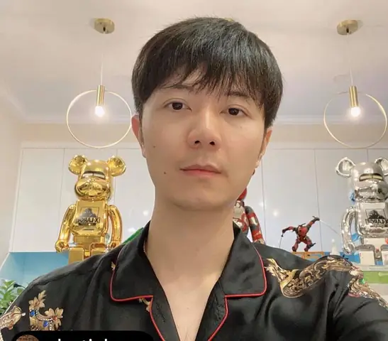 Chồng Thúy Vân Là Ai