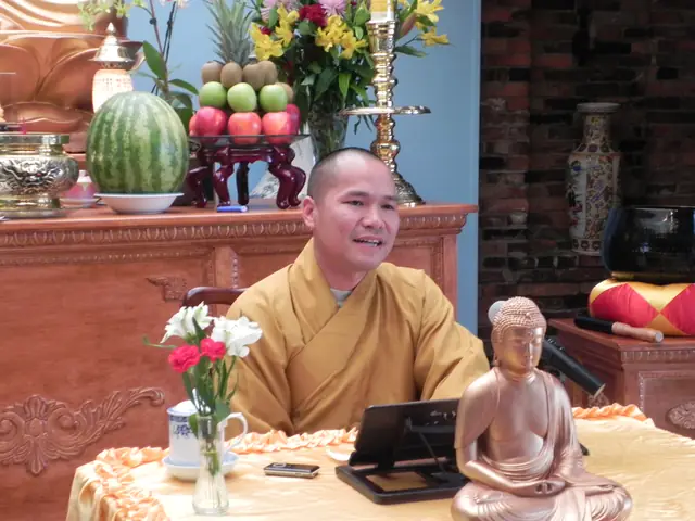 Chu Hoài Bảo Là Ai