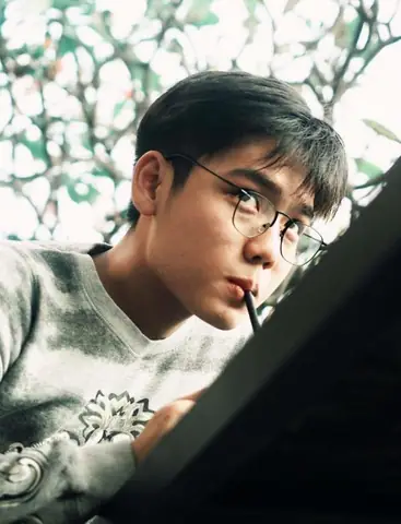 Bạn Có Tin Rằng Cậu Bạn Điển Trai Này Đã Từng Cán Mốc Gần 100kg Không? Hãy Cùng Xem Những Bí Quyết Mà Chu Hoài Bảo Chia Sẻ Sau Đây Đã Thay Đổi Cuộc Đời Của Chàng Trai Này Như Thế Nào Nhé!