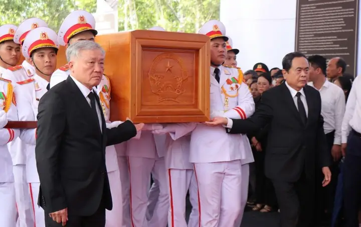 Lời Cảm Ơn Của Ban Lễ Tang Và Gia Đình Nguyên Chủ Tịch Nước Trần Đức Lương