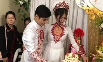 >>chúng Huyền Thanh Được Người Yêu Điển Trai Cầu Hôn Trong Ngày Sinh Nhật