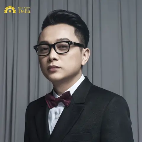 Chung Thanh Phong Là Ai? Ntk Chung Thanh Phong Làm Răng Sứ Ở Đâu?