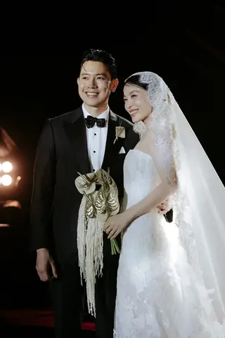 Xả Ảnh Nét Căng Trong Đám Cưới Xa Hoa Của "cơ Trưởng Đẹp Trai Nhất Việt Nam": Hé Lộ 1 Chi Tiết Có Tiền Cũng Không Mua Được!