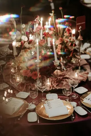 Xả Ảnh Nét Căng Trong Đám Cưới Xa Hoa Của "cơ Trưởng Đẹp Trai Nhất Việt Nam": Hé Lộ 1 Chi Tiết Có Tiền Cũng Không Mua Được!