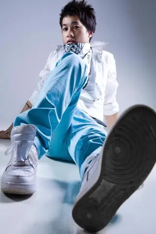 Từng Gây Sốt Với “nước Mắt Thằng Hề”, Giờ Dương 565 Làm Thợ Cắt Tóc