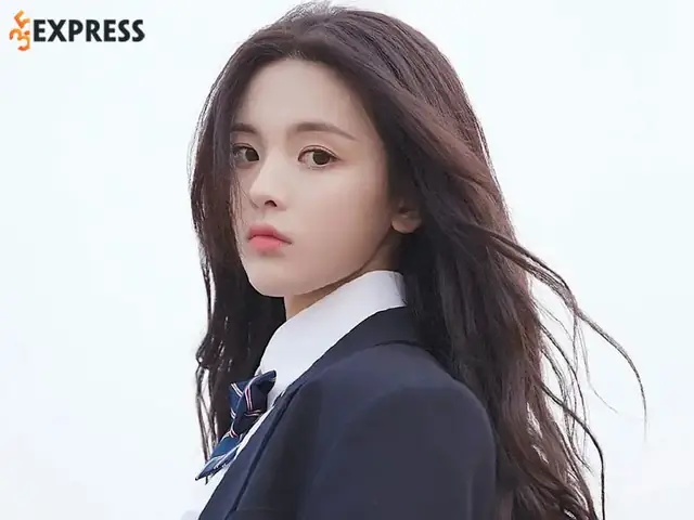 Câu Chuyện Bên Lề Về Dương Siêu Việt