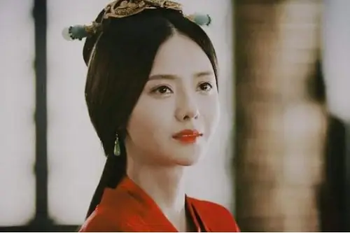 Hà Lạc Chi Thần Là Ai