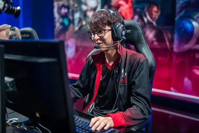 Hình Ảnh Về Tuyển Thủ Hans Sama