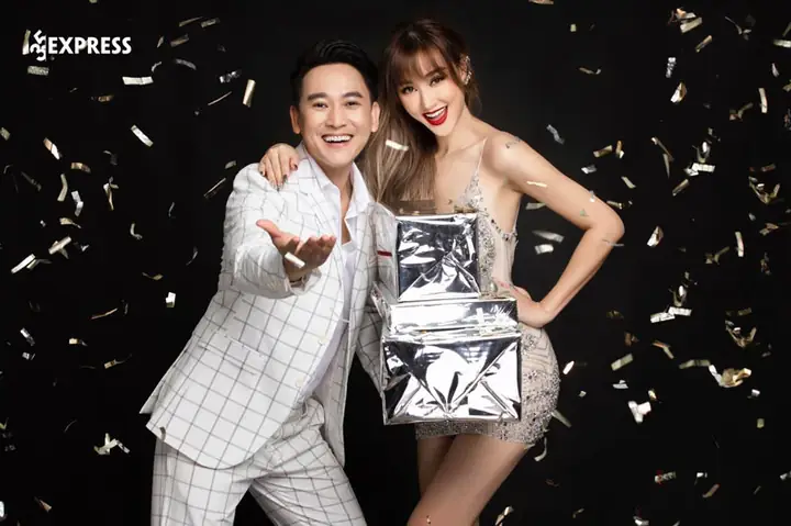 Sự Nghiệp Ca Hát