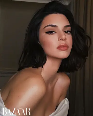 Phong Cách Của Hung Vanngo: Kiểu Makeup Ấn Tượng Và Làn Da Bóng Khoẻ