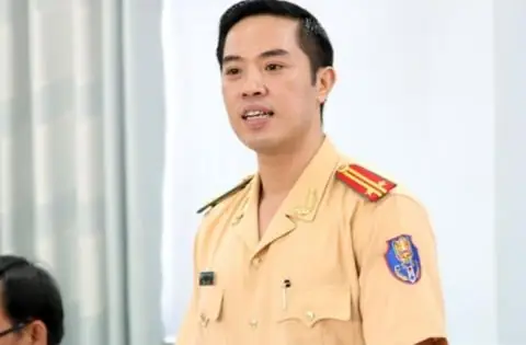 Huỳnh Trung Phong Là Ai? Giải Mã Sự Nghiệp Và Đời Tư Nam Ca Sĩ