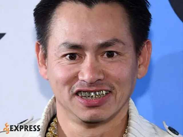 Johnny Đặng Từ Thợ Sửa Kim Hoàn Tại Chợ Trời Johnny Đặng Từ Thợ Sửa Kim Hoàn Tại Chợ Trời