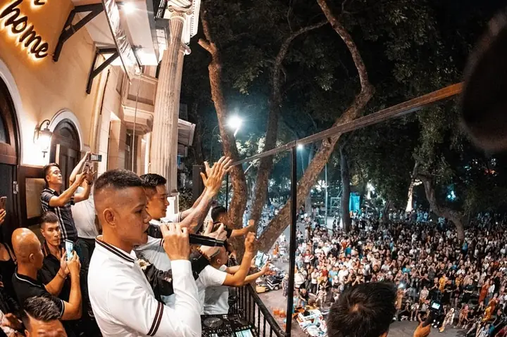 Tiểu Sử Ca Sĩ Lã Phong Lâm