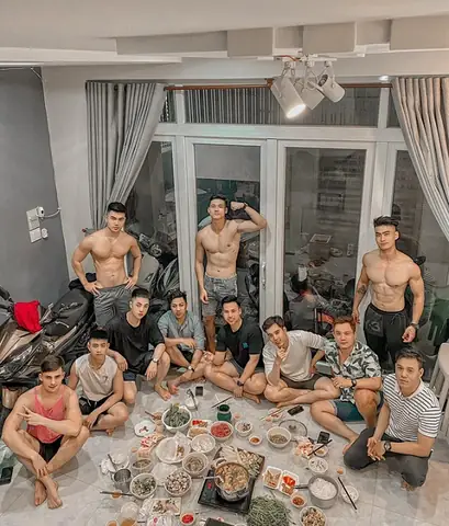 Lệ Quyên Người Ấy Là Ai