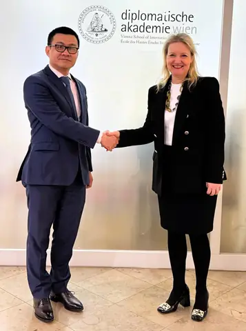 Lê Thái Hoàng Là Ai