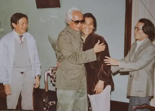 Lê Thị Chợ Là Ai