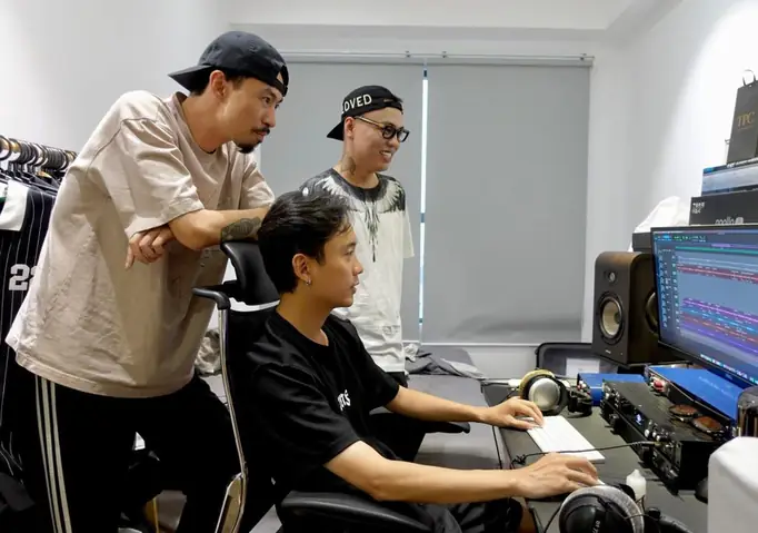 Từng Hỏi “đen Vâu Là Ai?”, Giờ Lk Lại Sắp Hợp Tác, Có Cả Justatee?