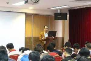 Đôi Nét Về Sự Nghiệp Của Lương Trainer