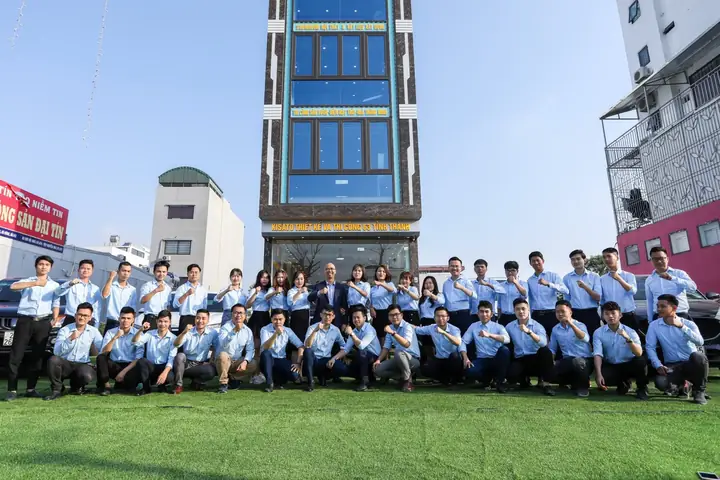 Phương Châm Làm Việc