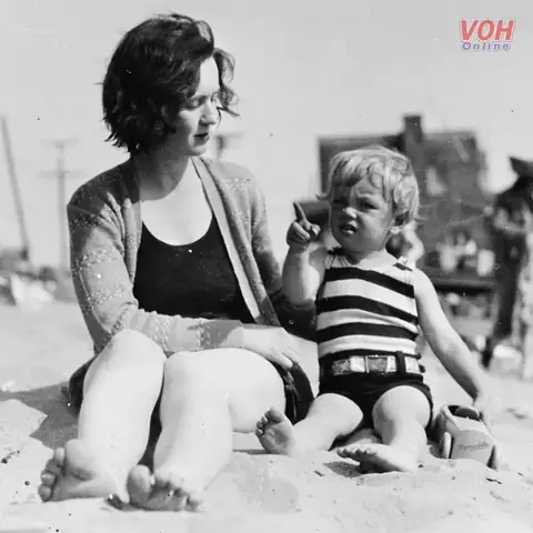 Ấu Thơ Của Marilyn Monroe