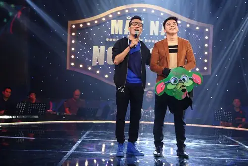 Cuối Cùng, Thu Trang Cũng Gặp Được Thần Tượng Phạm Văn Mách Sau Nhiều Lần Nhắc Đến Tên Anh Tại Mặt Nạ Ngôi Sao.