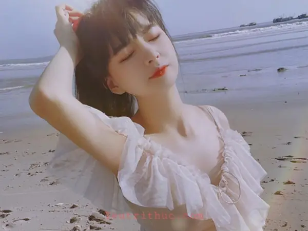 Hình Ảnh Xinh Đẹp Đáng Yêu Của Cô Nàng Mèo 2k4