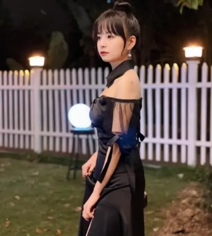 Hình Ảnh Xinh Đẹp Đáng Yêu Của Cô Nàng Mèo 2k4