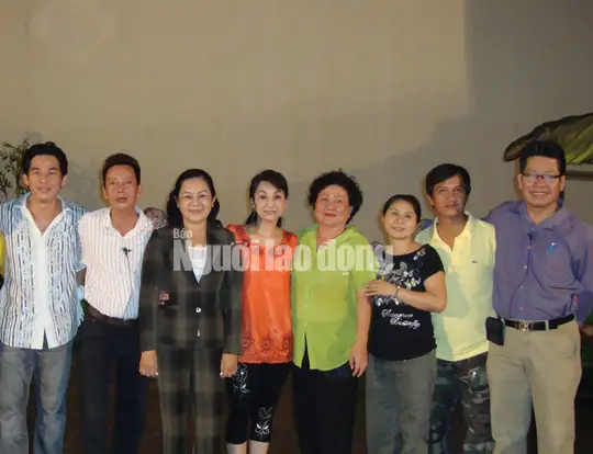 Nghệ Sĩ Chiêu Hùng Là Ai? Tiểu Sử & Sự Nghiệp Cải Lương Lẫy Lừng