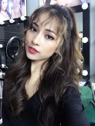 Ngọc Duyên Sara Là Ai