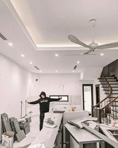 Không Dấn Thân Vào Showbiz Dù Nổi Tiếng, Hotmom Ngọc Mon Giờ Viên Mãn Bên Chồng Và 2 Con Gái.