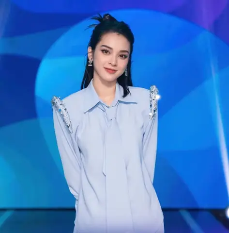 Người Ấy Là Ai Mẹ Đơn Thân Phương Phạm: Từ Chuyện Tình Đến Đời Tư Sau Ánh Đèn Sân Khấu