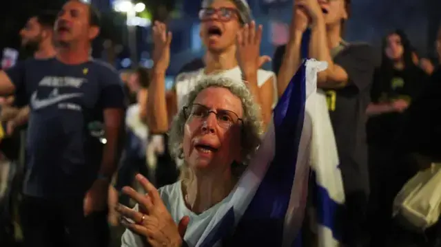 Người Có Liên Quan Của Người Nội Bộ Là Ai: Giải Thích Toàn Diện