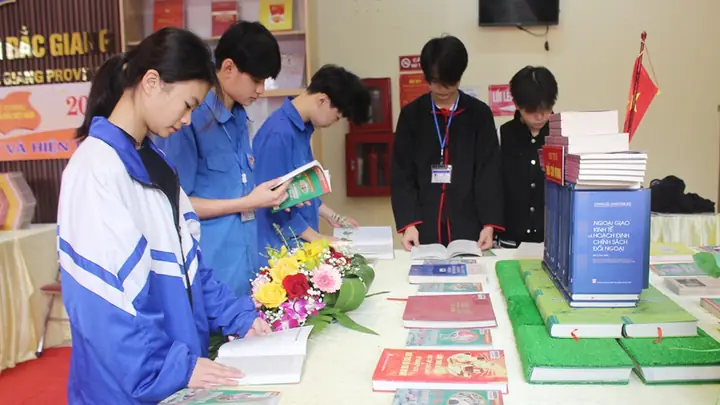 Nguyễn Quốc Vương Là Ai