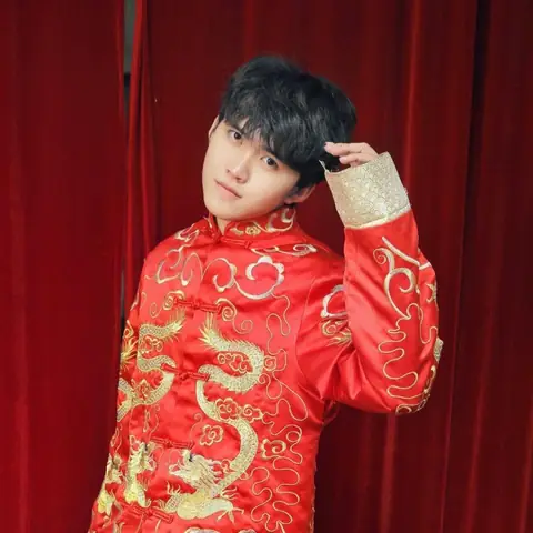 Một Số Hình Ảnh Của Nguyễn Văn Giàu