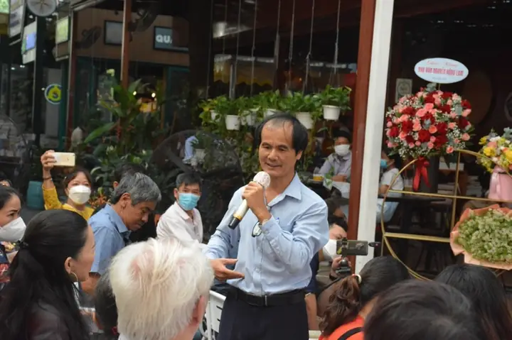 Nhà Báo Nguyễn Hồng Lam Là Ai