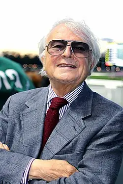 Paul De Senneville Là Ai? Nhạc Sĩ Huyền Thoại Sau Những Giai Điệu Bất Hủ