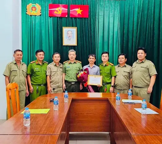 Phạm Luân Là Ai? Tiểu Sử & Sự Nghiệp Mc, Nhà Báo Vtv