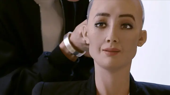 Robot Sophia Là Ai