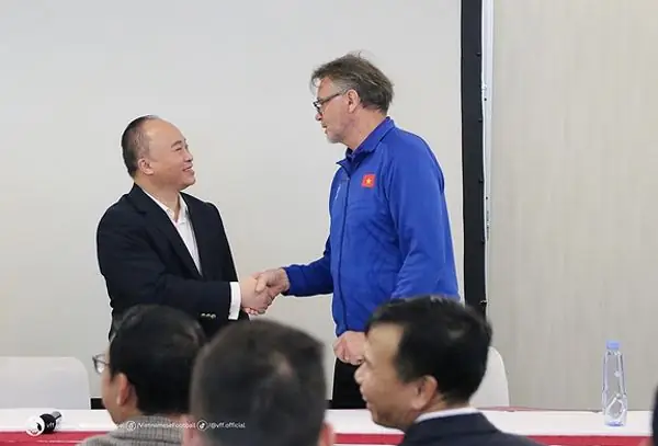 Những Cầu Thủ Nổi Bật Từng Mang Số Áo 6