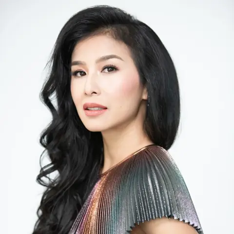 Một Số Hình Ảnh Của Teresa Mai