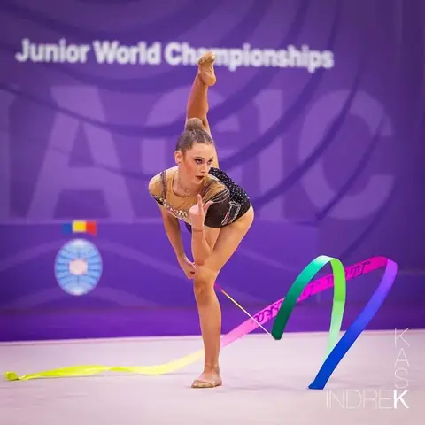 Thắng Balan Là Ai? Khám Phá Chân Dung Nghệ Sĩ Đa Tài