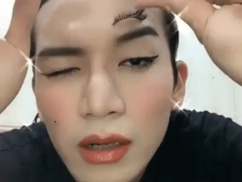 Thánh Lồng Tiếng Là Ai