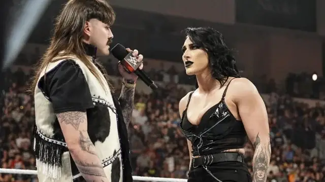 Người Nổi Tiếng Cũng Hỏi: Tôi Là Ai Trong Thế Gian Này?