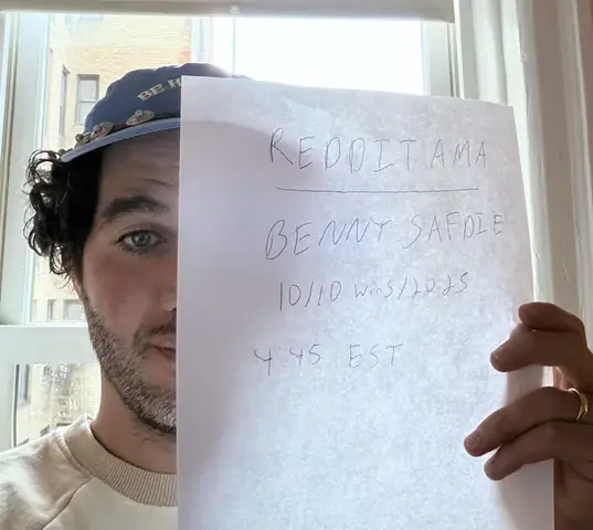 Khám Phá "tôi Là Ai Trong Tương Lai": Hành Trình Tự Thân